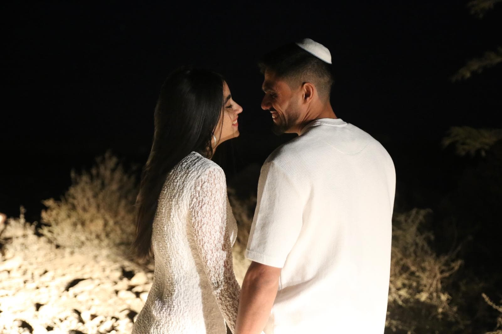 הצעות נישואין - הצעת נישואין רומנטית בשקיעה